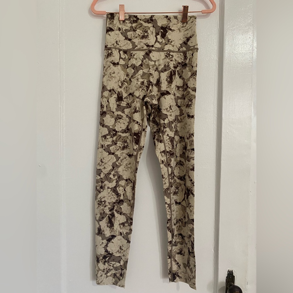 Aerie Offline 7/8 Hi-rise Floral Leggings
